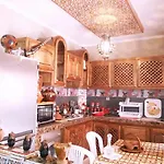 Sun And Sands Apartment